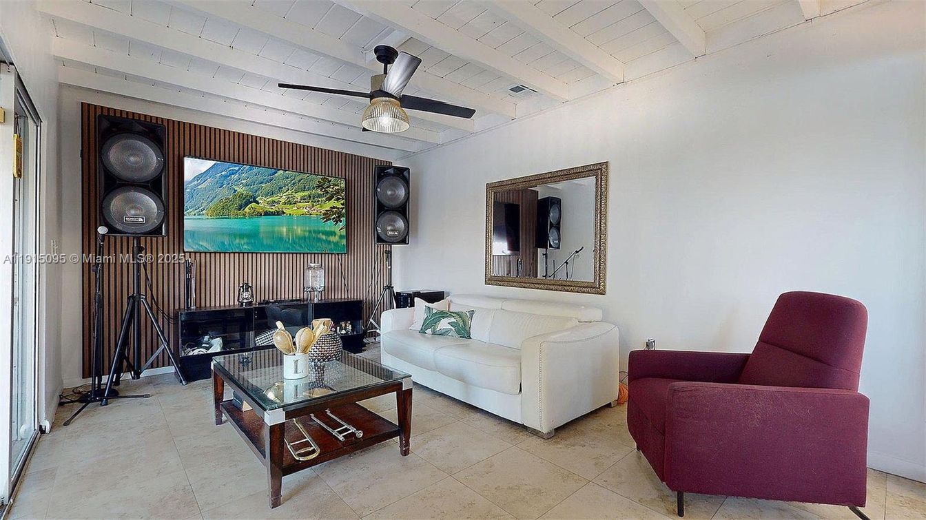 Interior, Living room