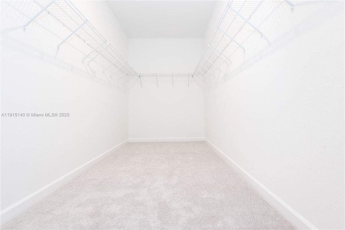 Interior, Walk-in Closets