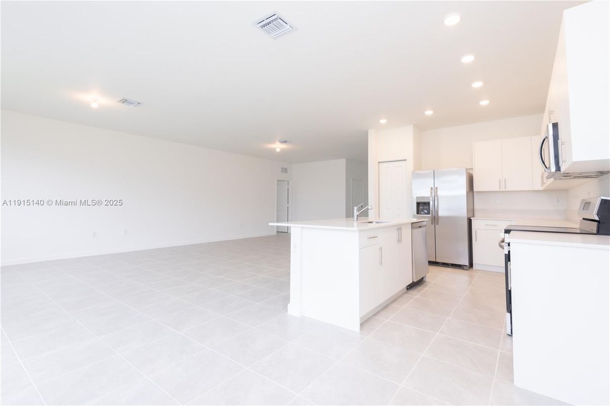 Interior, Kitchen, Recessed Lighting