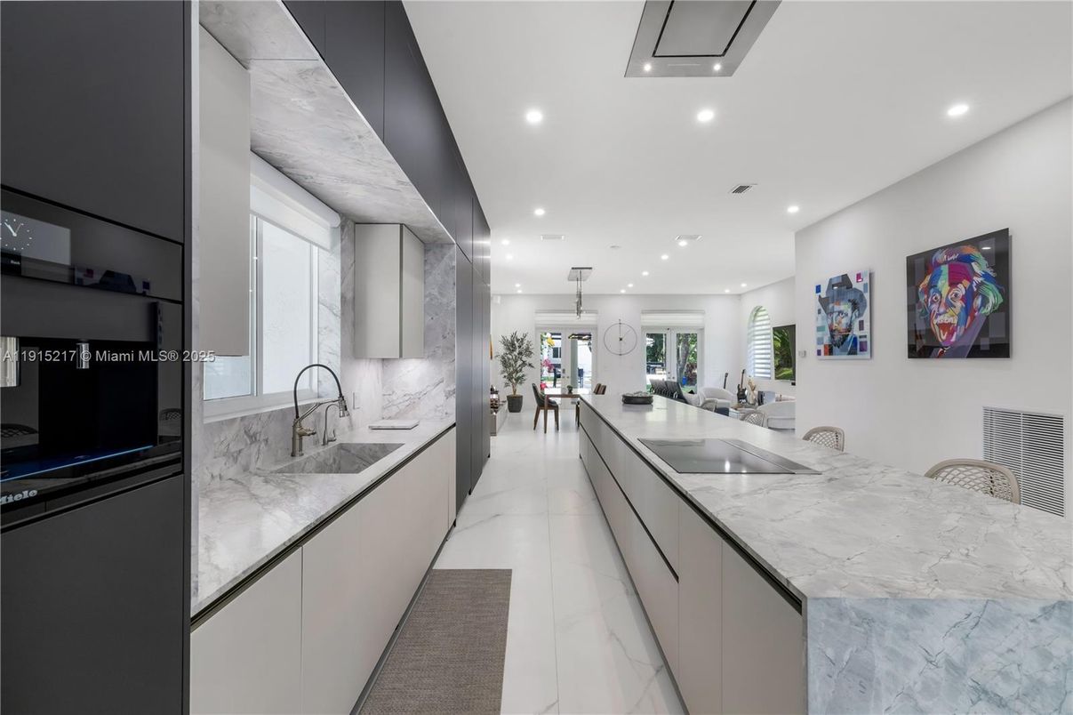 Interior, Kitchen, Marble, Recessed Lighting