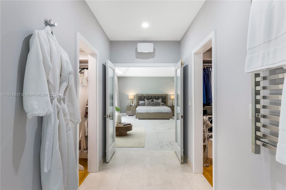 Bedroom, Interior, Marble, Recessed Lighting