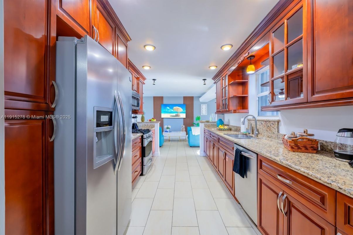 Interior, Kitchen, Recessed Lighting