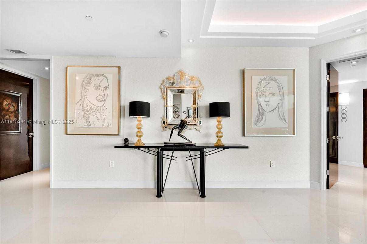 Interior, Recessed Lighting