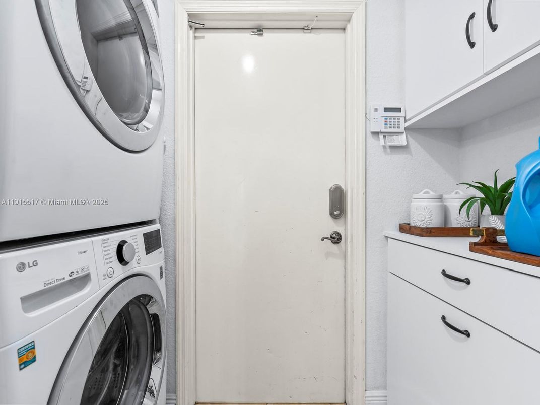 Interior, Utility Closets, Washer