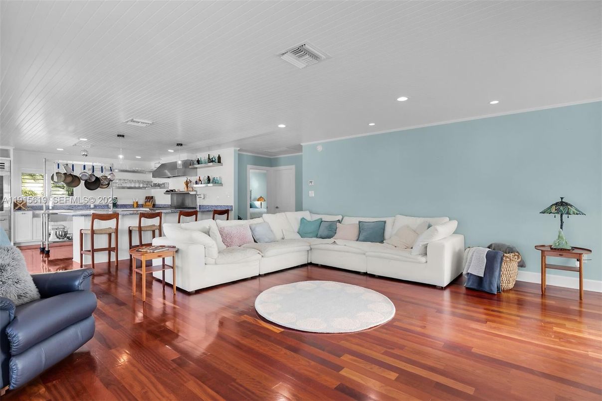 Interior, Kitchen, Living room, Pendant Lights, Recessed Lighting, Stainless Steel Appliances, Wood Texture Flooring