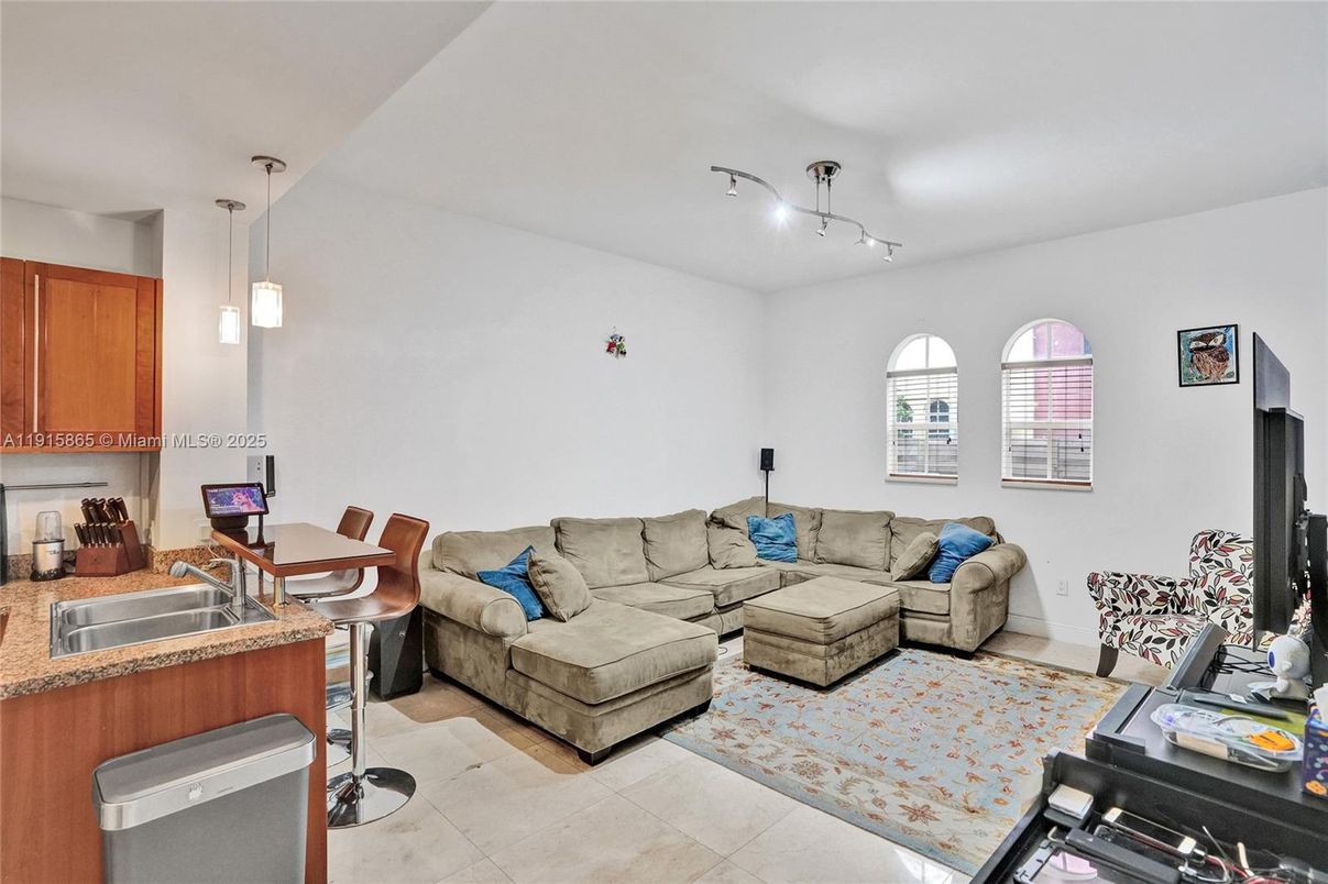 Dining room, Interior, Living room, Pendant Lights