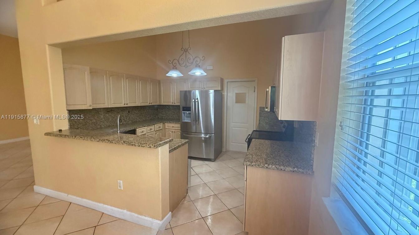 Interior, Kitchen, Pendant Lights, Stainless Steel Appliances