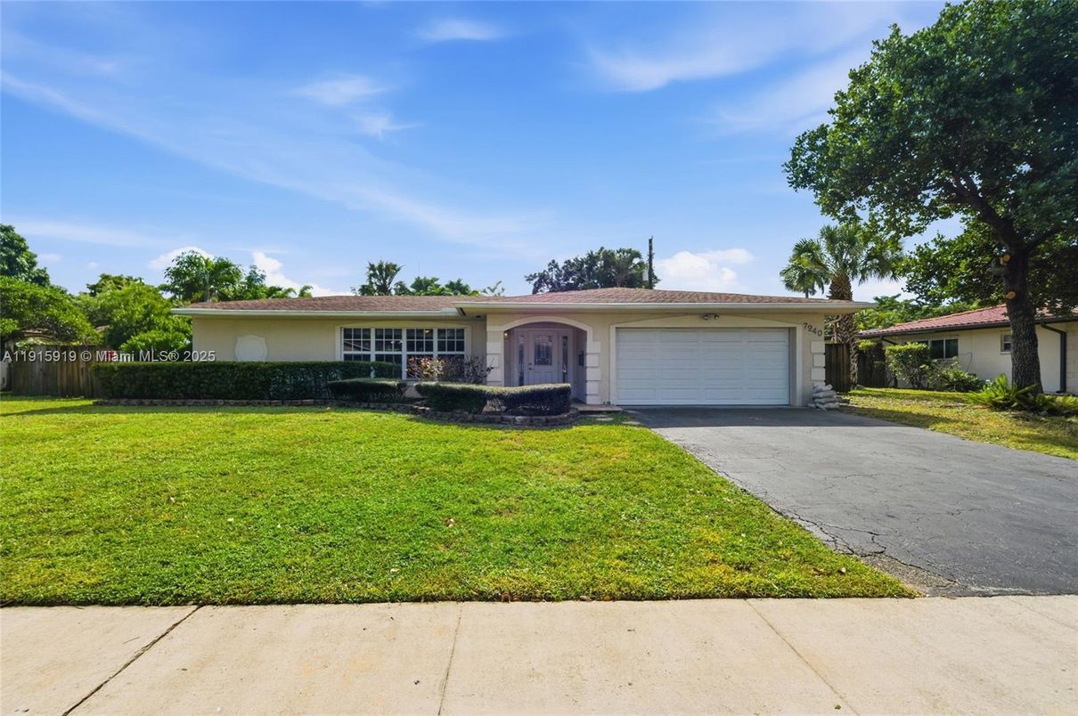 Attached, Backyard, Exterior, Facade, Ranch