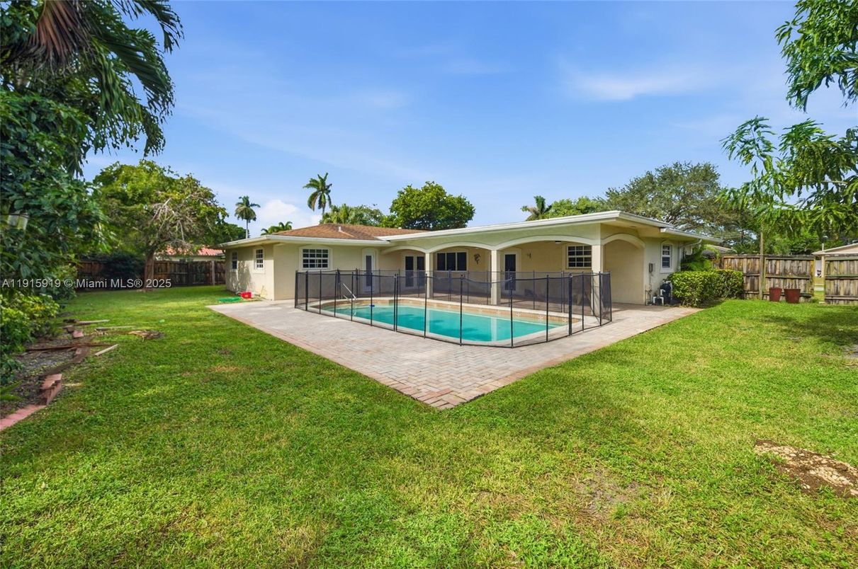 Backyard, Exterior, Pool