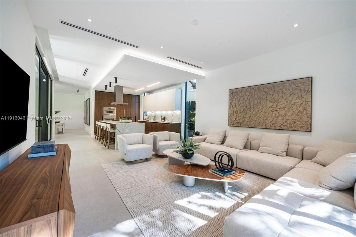 Dining room, Interior, Kitchen, Living room, Recessed Lighting