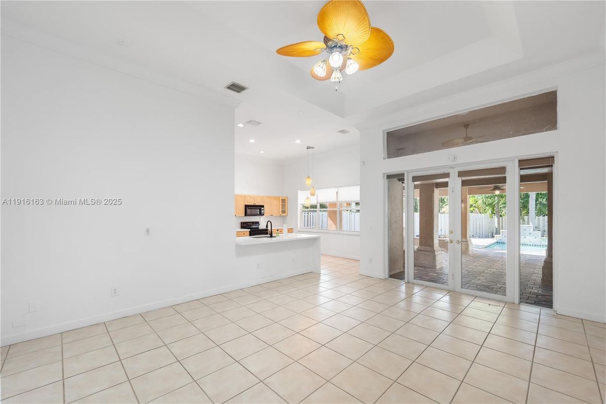 Empty room, Interior, Kitchen, Pendant Lights, Recessed Lighting