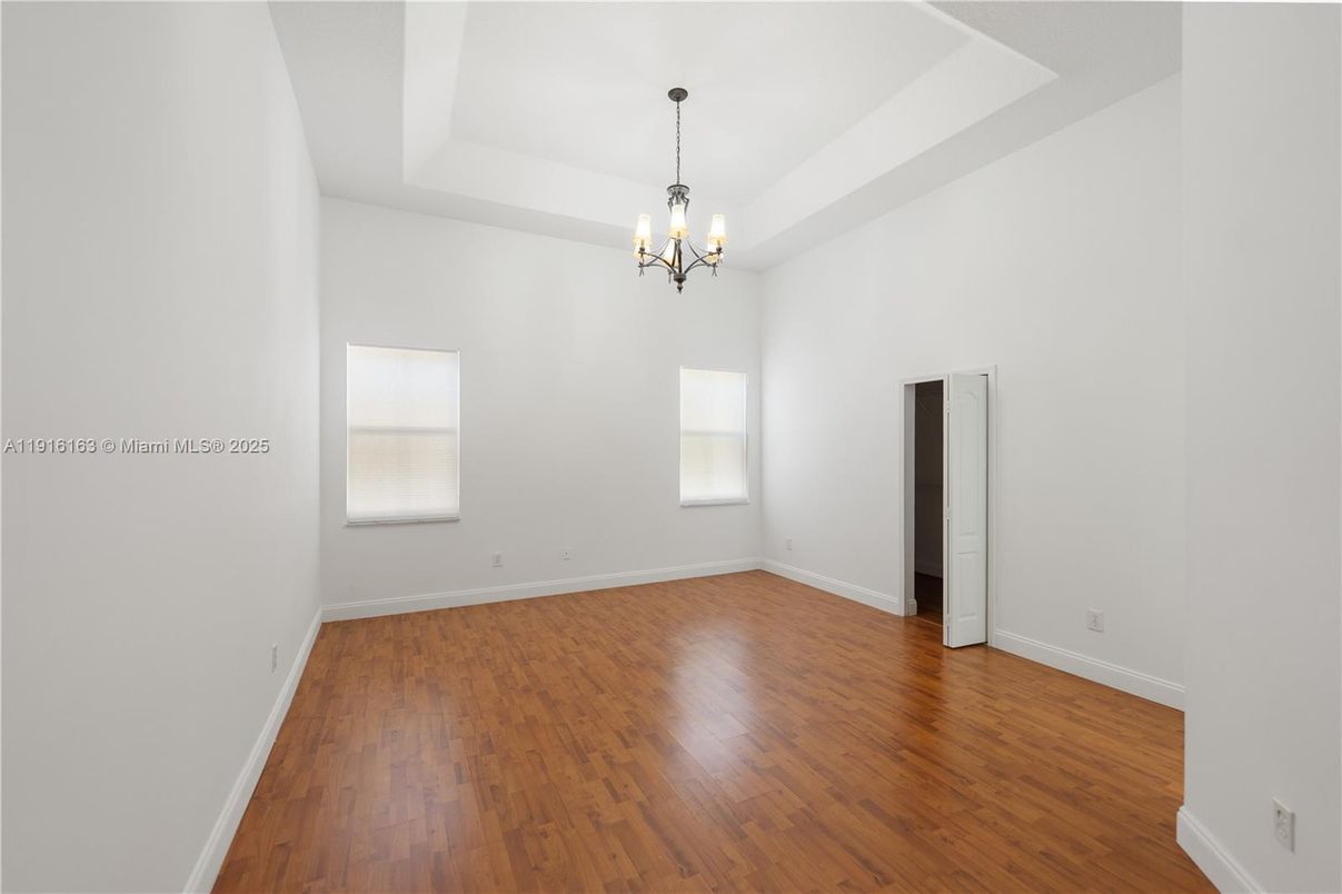 Chandelier, Empty room, Interior, Wood Texture Flooring