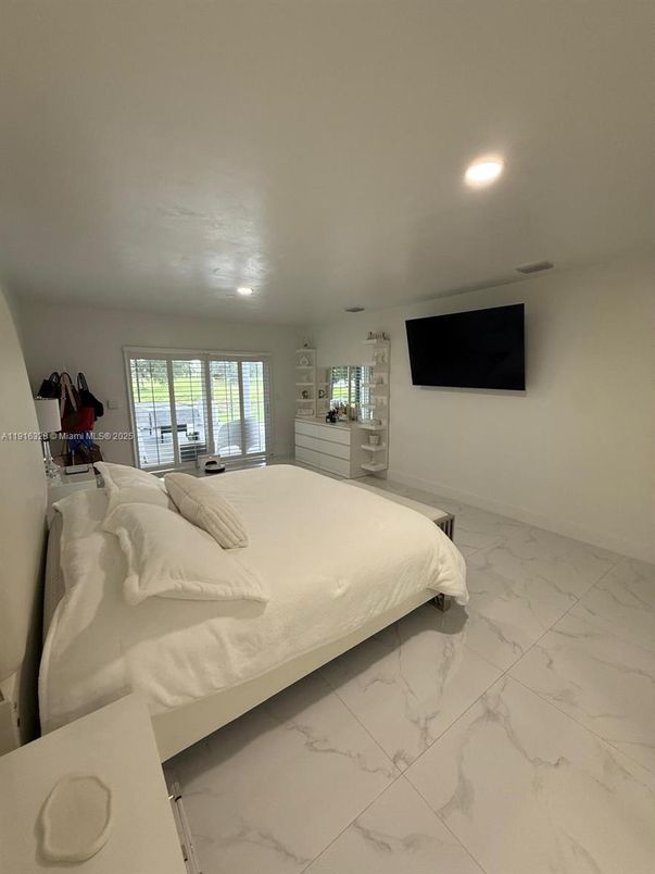 Bedroom, Interior, Marble, Recessed Lighting