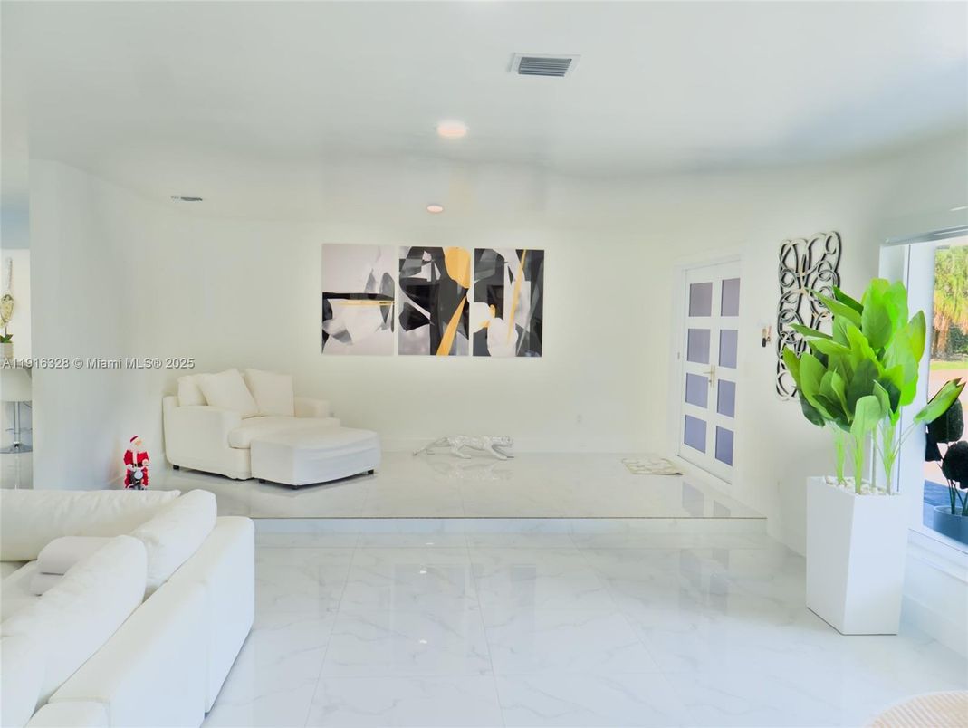 Interior, Marble, Recessed Lighting