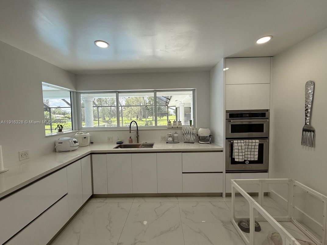 Interior, Kitchen, Marble, Recessed Lighting