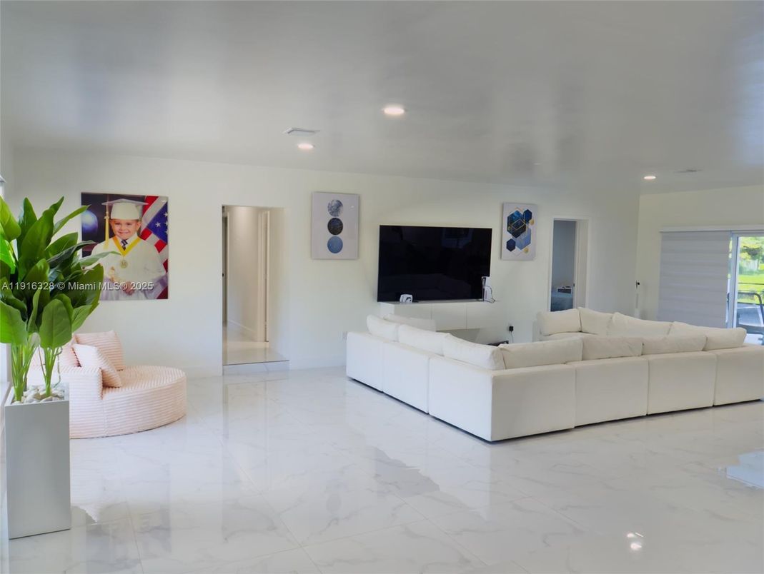 Interior, Living room, Marble, Recessed Lighting