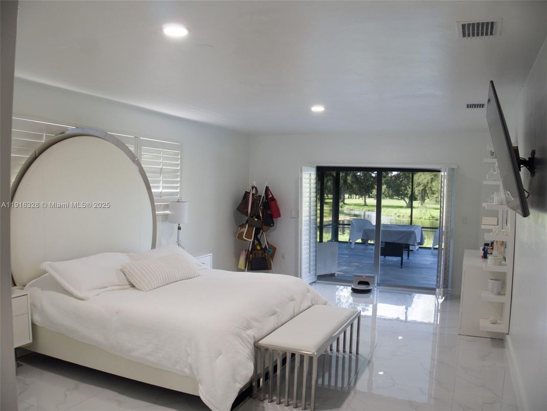 Bedroom, Interior, Marble, Recessed Lighting