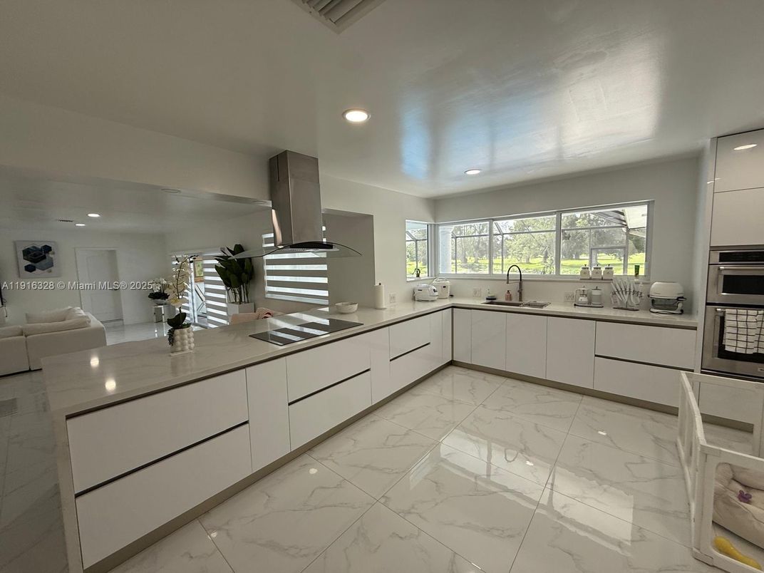 Interior, Kitchen, Marble, Recessed Lighting