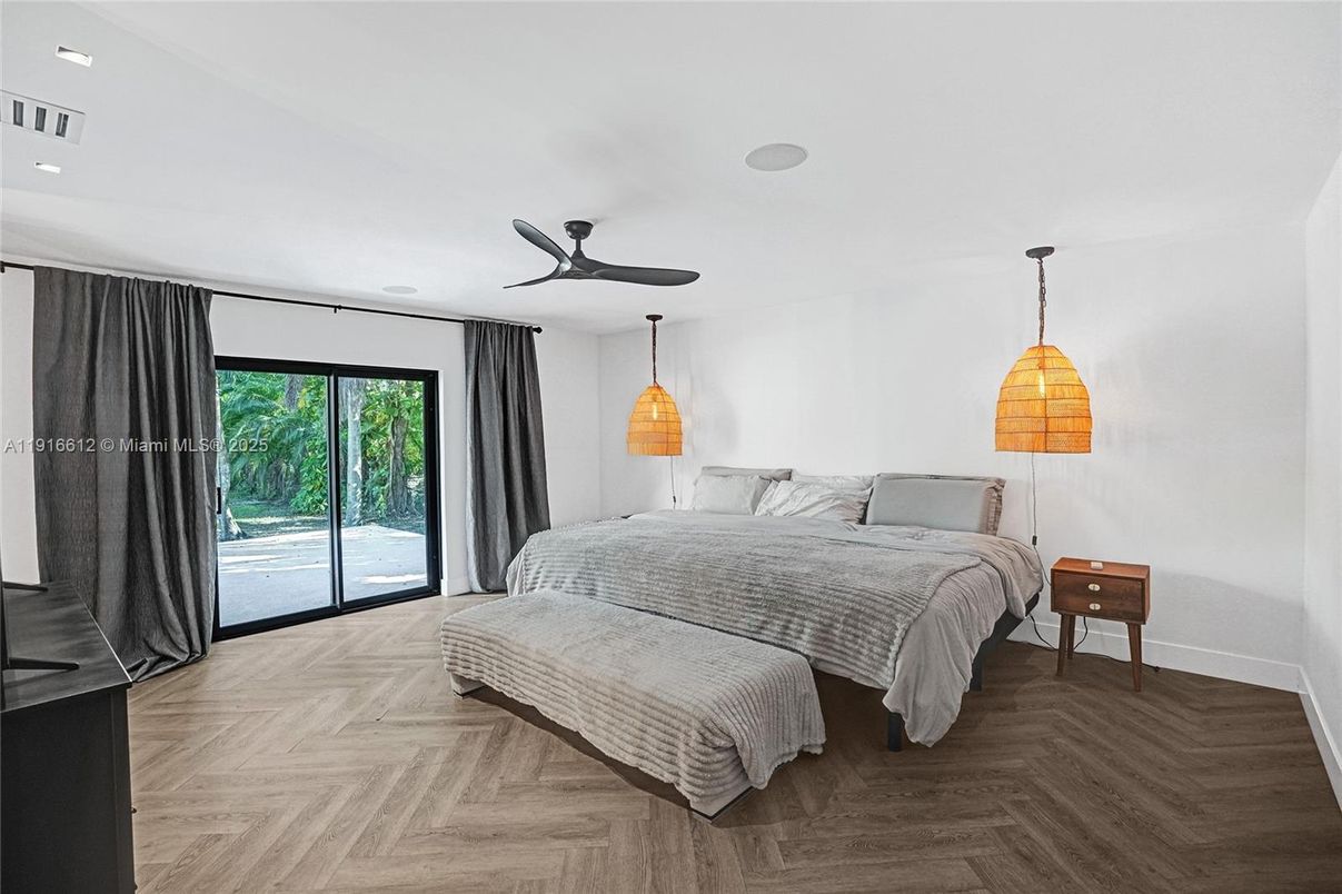 Bedroom, Interior, Pendant Lights, Recessed Lighting, Wood Texture Flooring