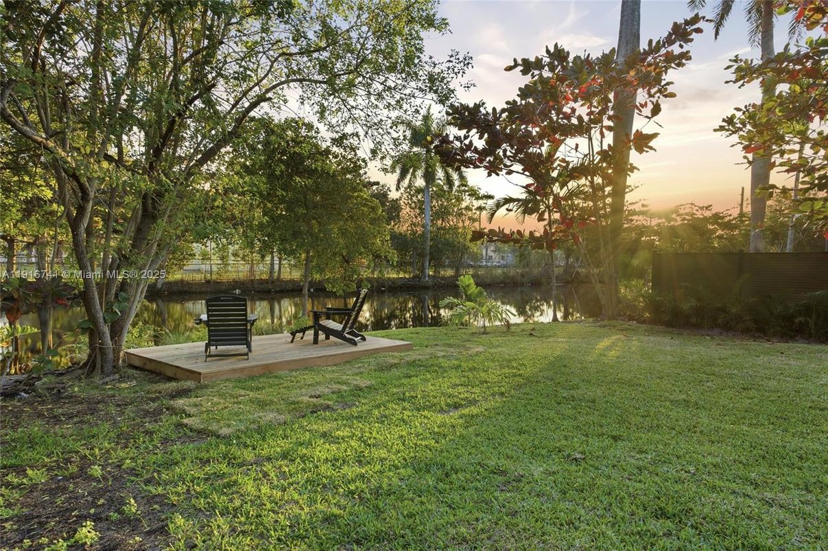 Backyard, Exterior, Water