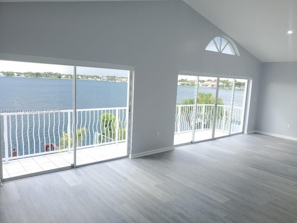 Empty room, Interior, Recessed Lighting, Water, Wood Texture Flooring