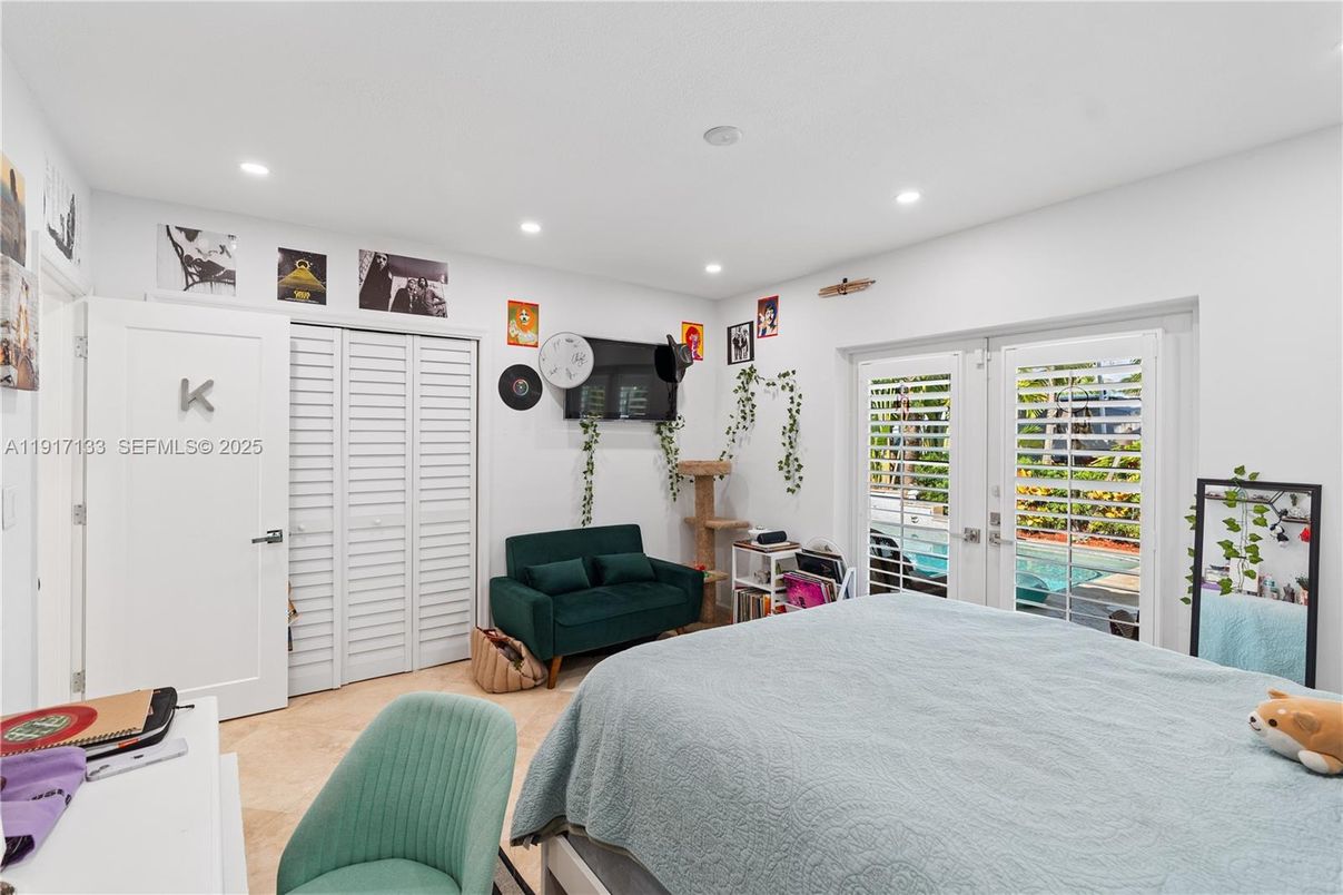 Bedroom, Interior, Recessed Lighting