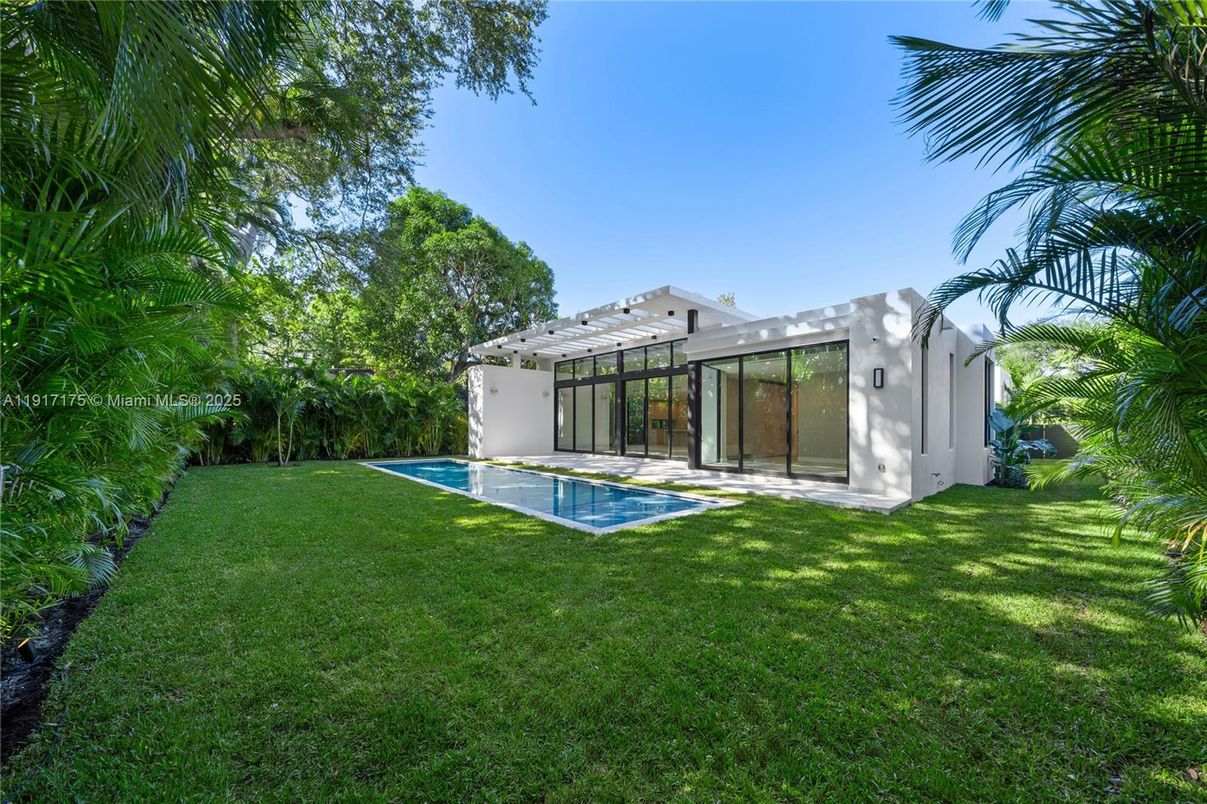 Backyard, Exterior, Pool