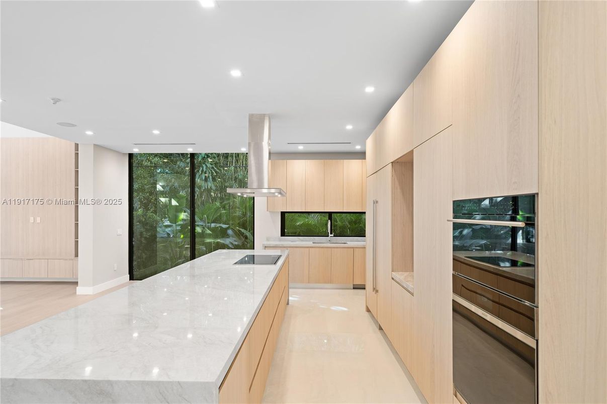 Interior, Kitchen, Recessed Lighting