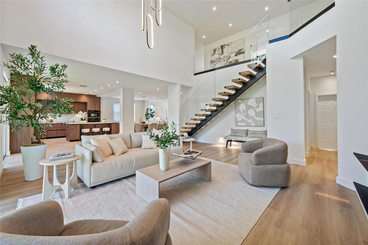 Interior, Kitchen, Living room, Recessed Lighting, Wood Texture Flooring