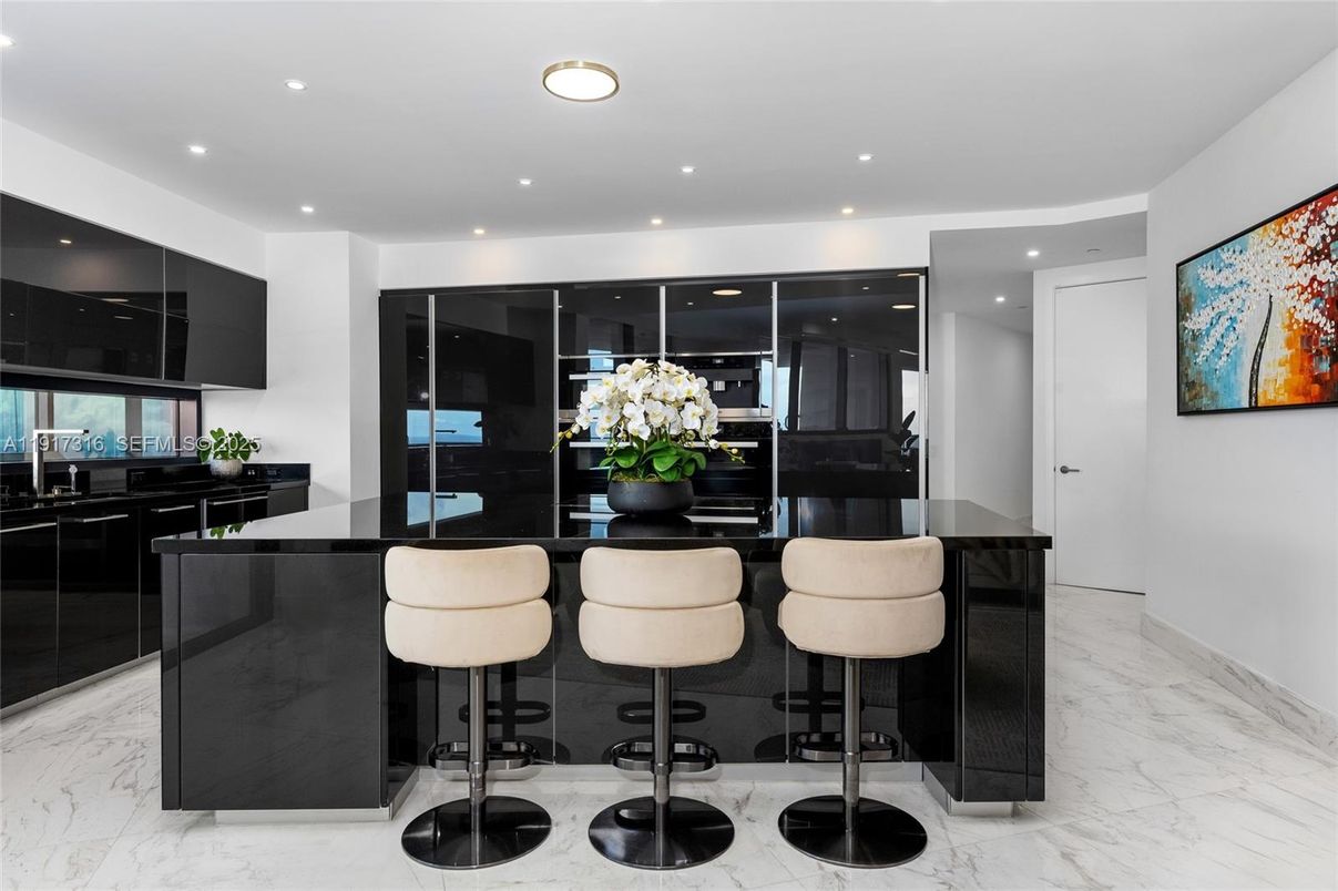 Interior, Kitchen, Marble, Recessed Lighting