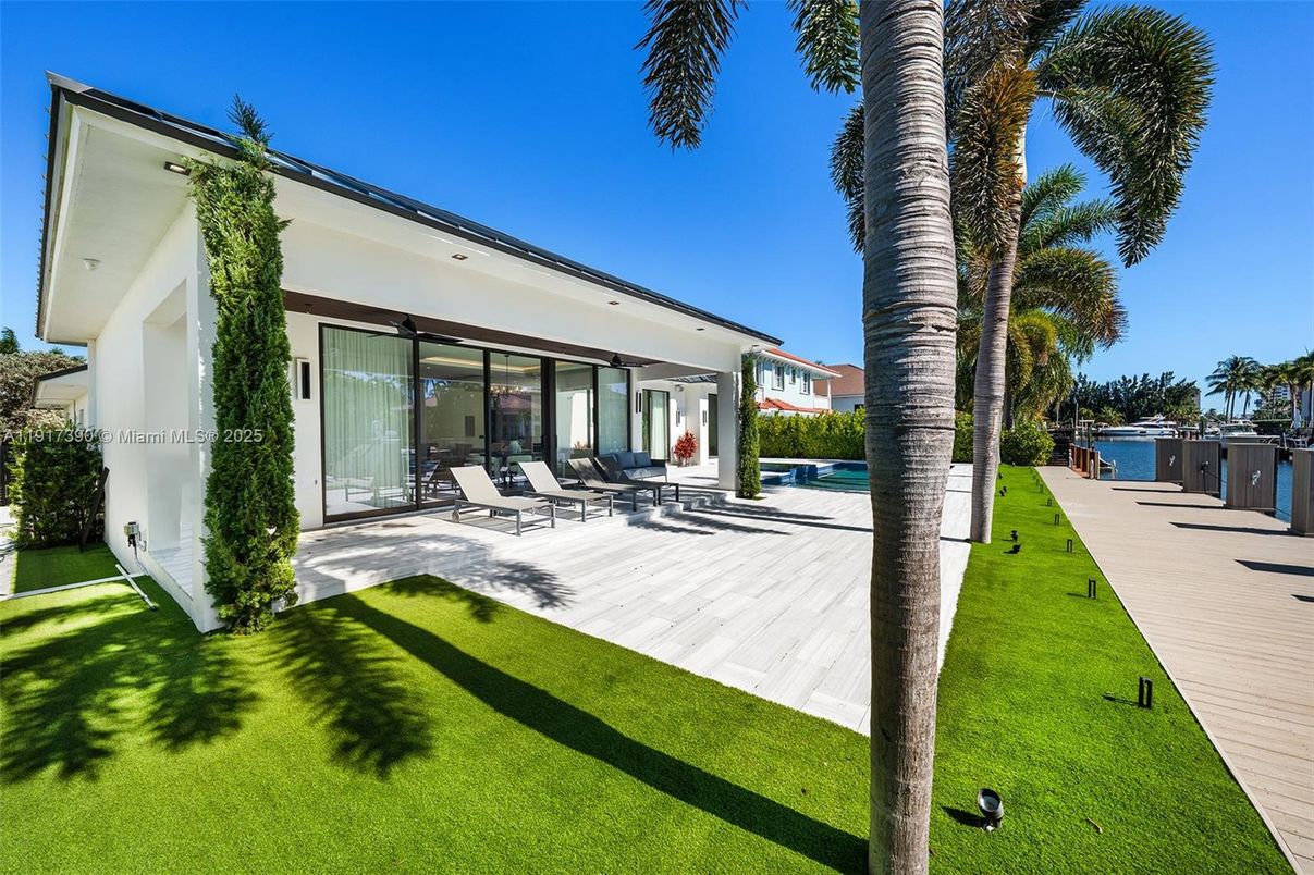 Backyard, Exterior, Pool