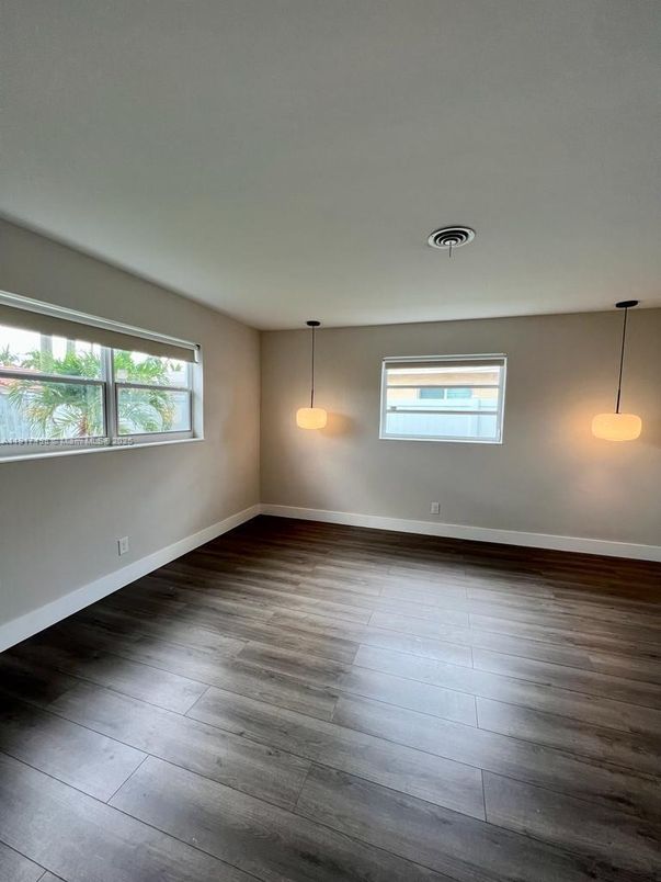 Empty room, Interior, Pendant Lights, Wood Texture Flooring