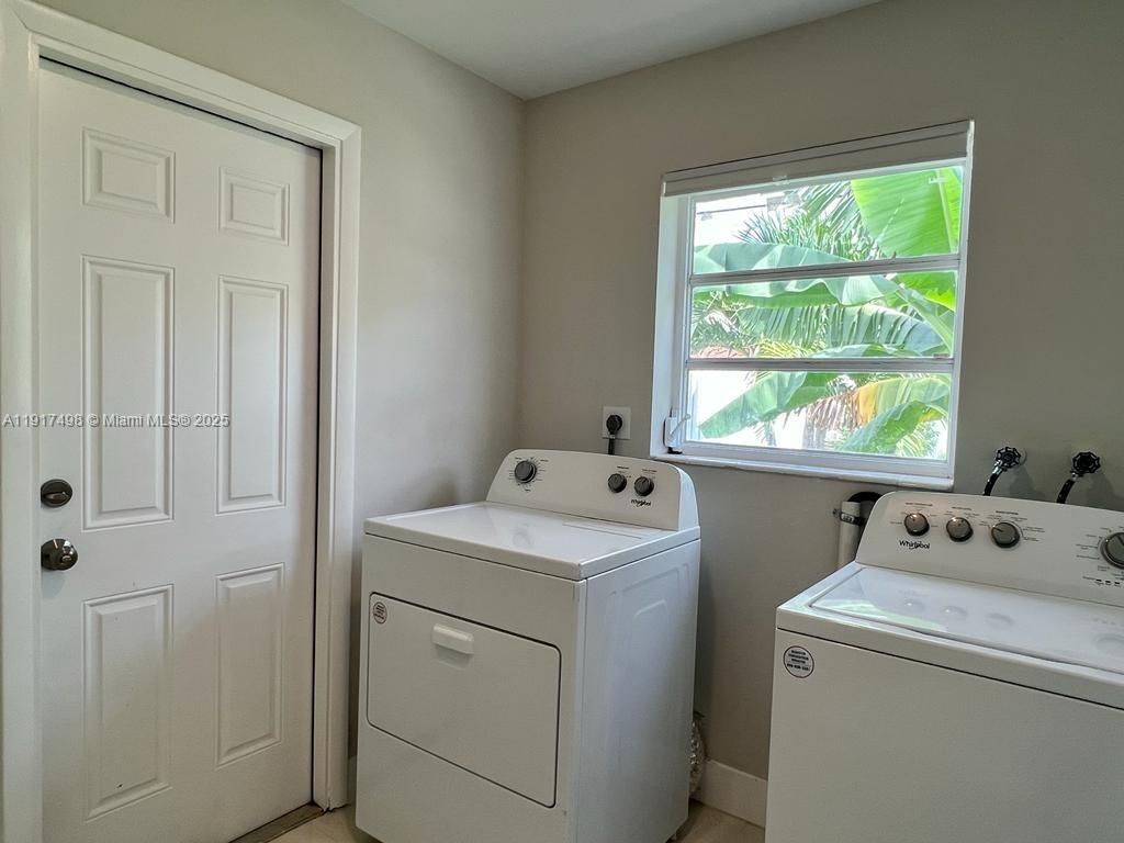 Interior, Utility Closets, Washer