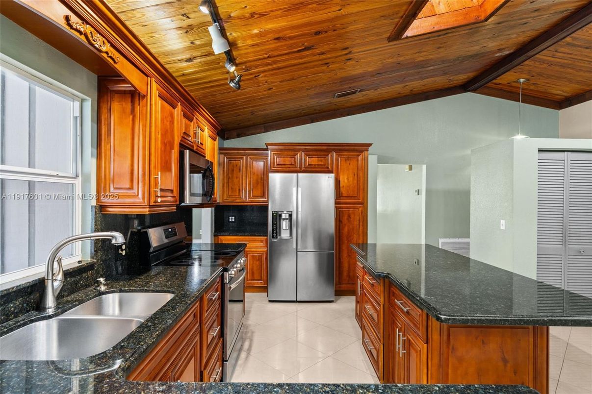 Interior, Kitchen, Wooden Ceilings