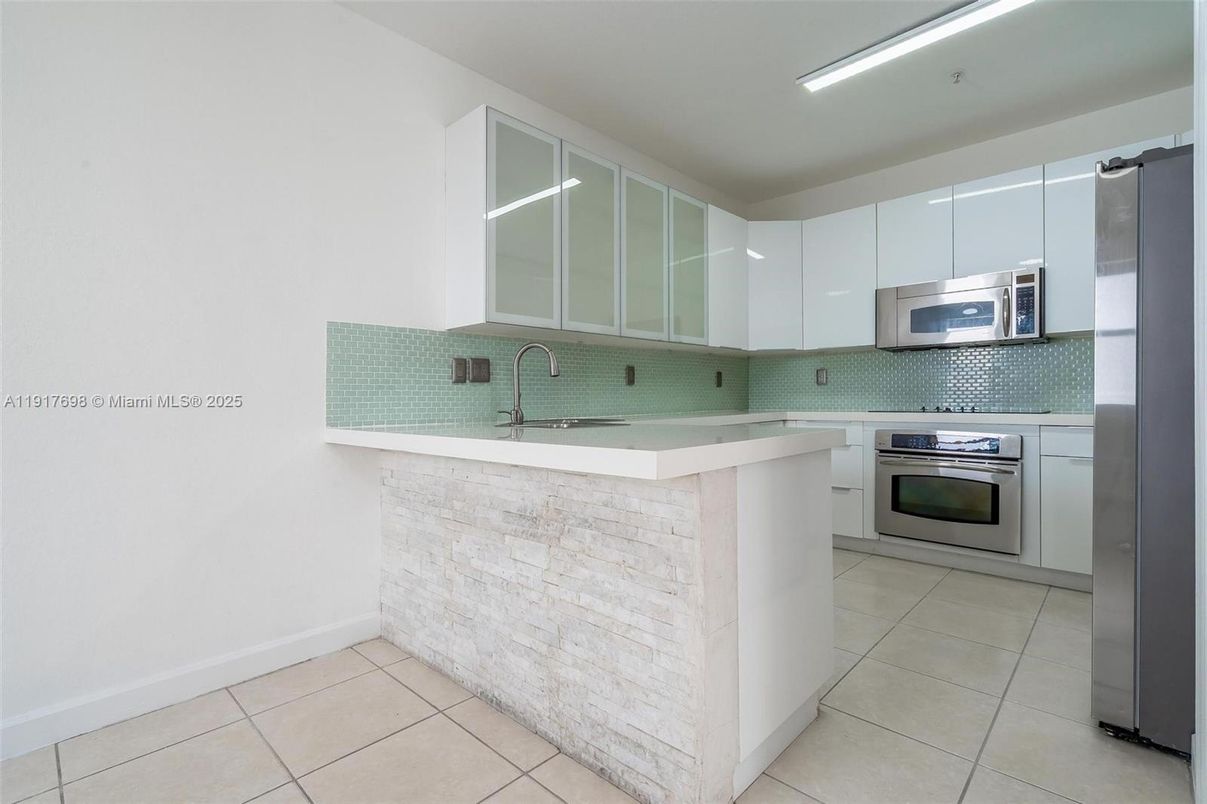 Interior, Kitchen, Stainless Steel Appliances