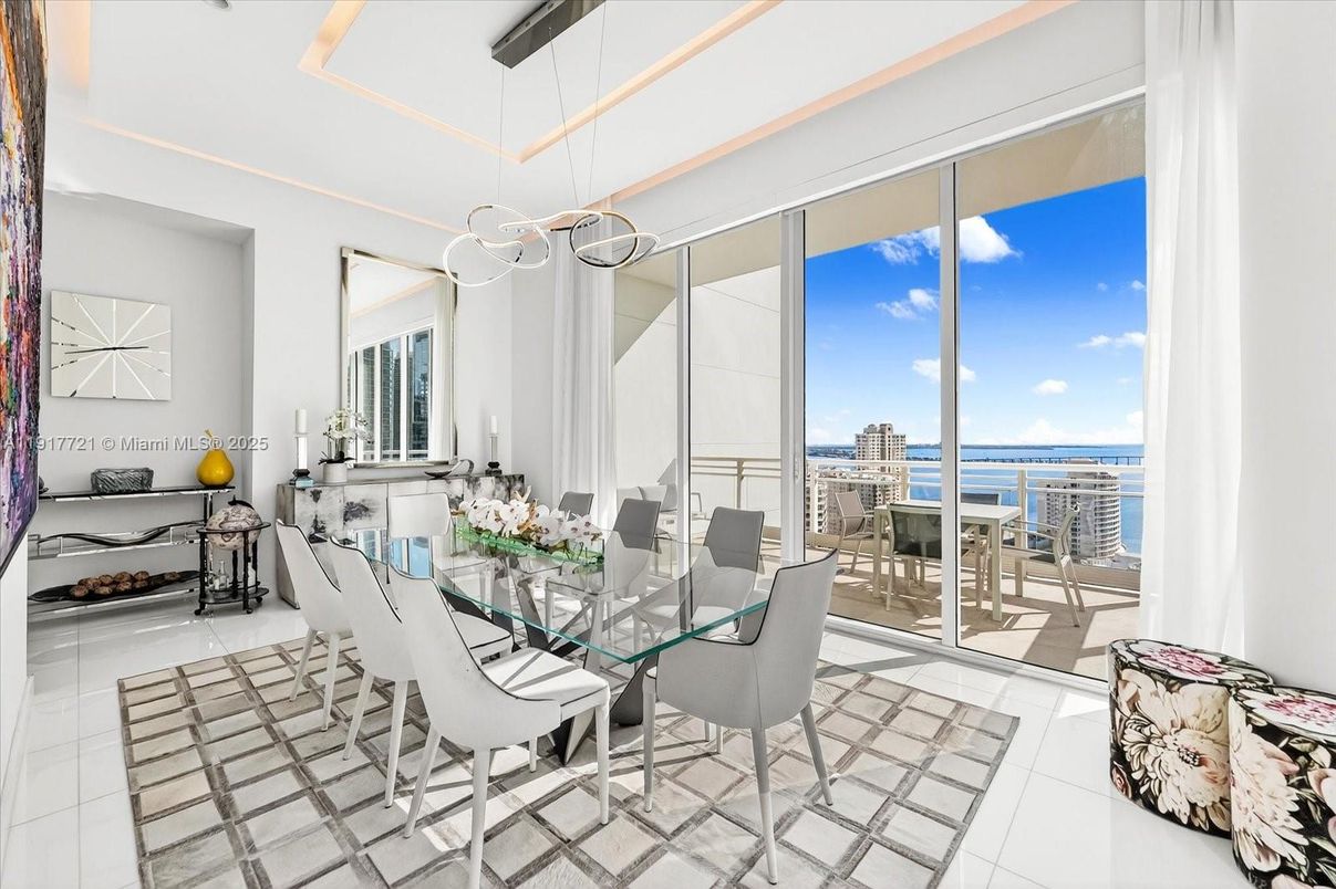 Dining room, Interior, Pendant Lights, Water
