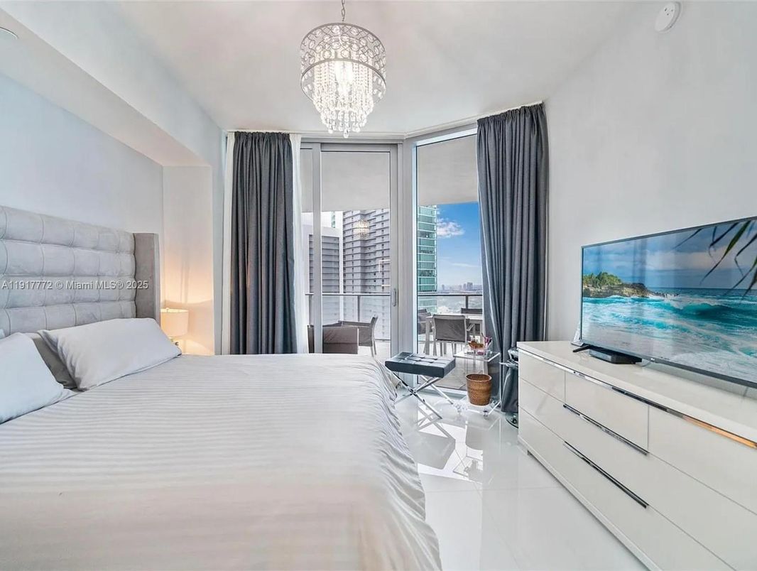 Bedroom, Chandelier, Interior, Water