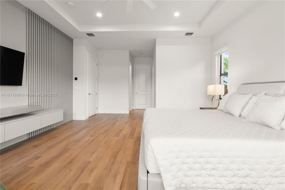 Bedroom, Interior, Recessed Lighting, Wood Texture Flooring