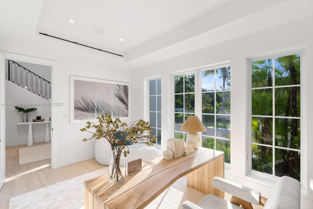 Home Office, Interior, Recessed Lighting, Wood Texture Flooring