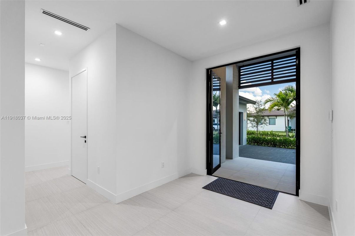 Interior, Recessed Lighting