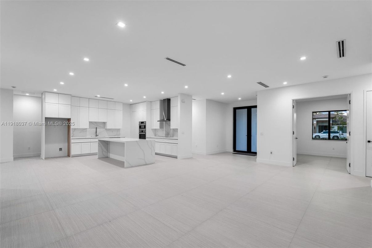 Interior, Kitchen, Recessed Lighting