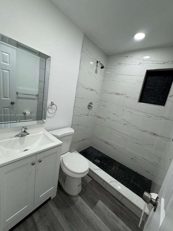 Bathroom, Interior, Marble Walls, Recessed Lighting, Wood Texture Flooring