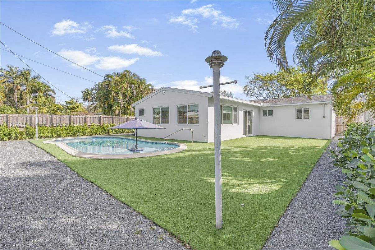 Backyard, Exterior, Pool