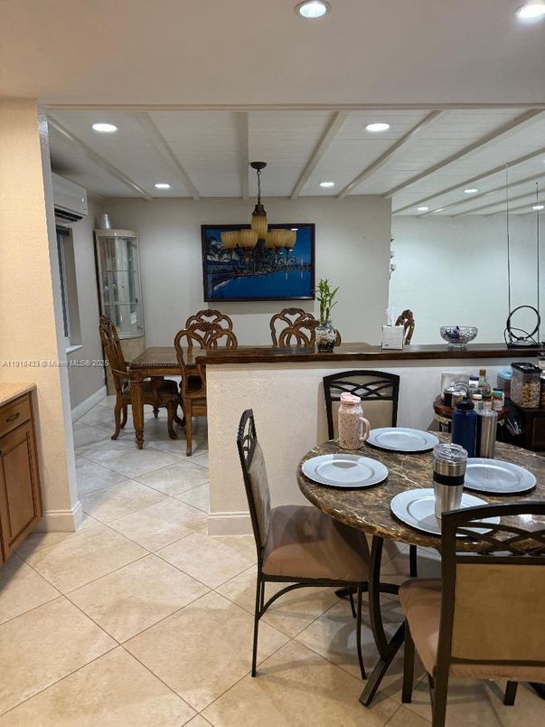 Dining room, Interior, Recessed Lighting