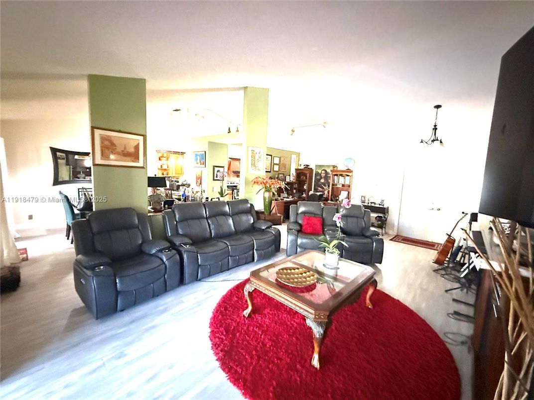 Interior, Living room, Pendant Lights