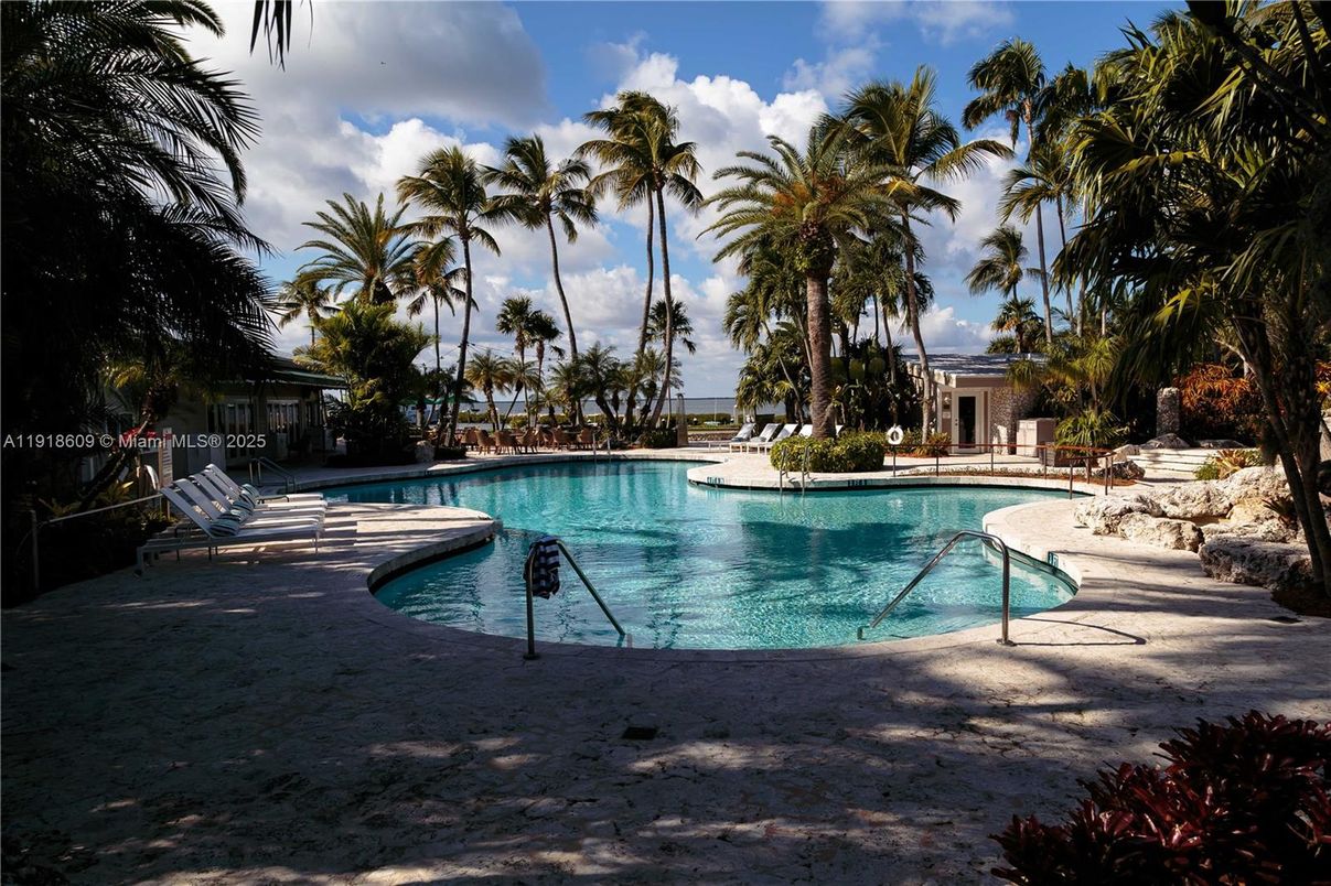 Exterior, Pool, Water