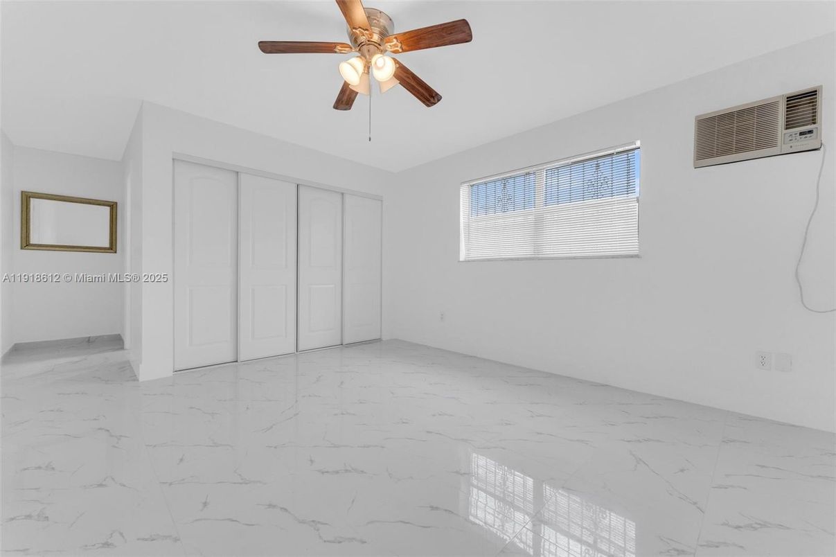 Empty room, Interior, Marble