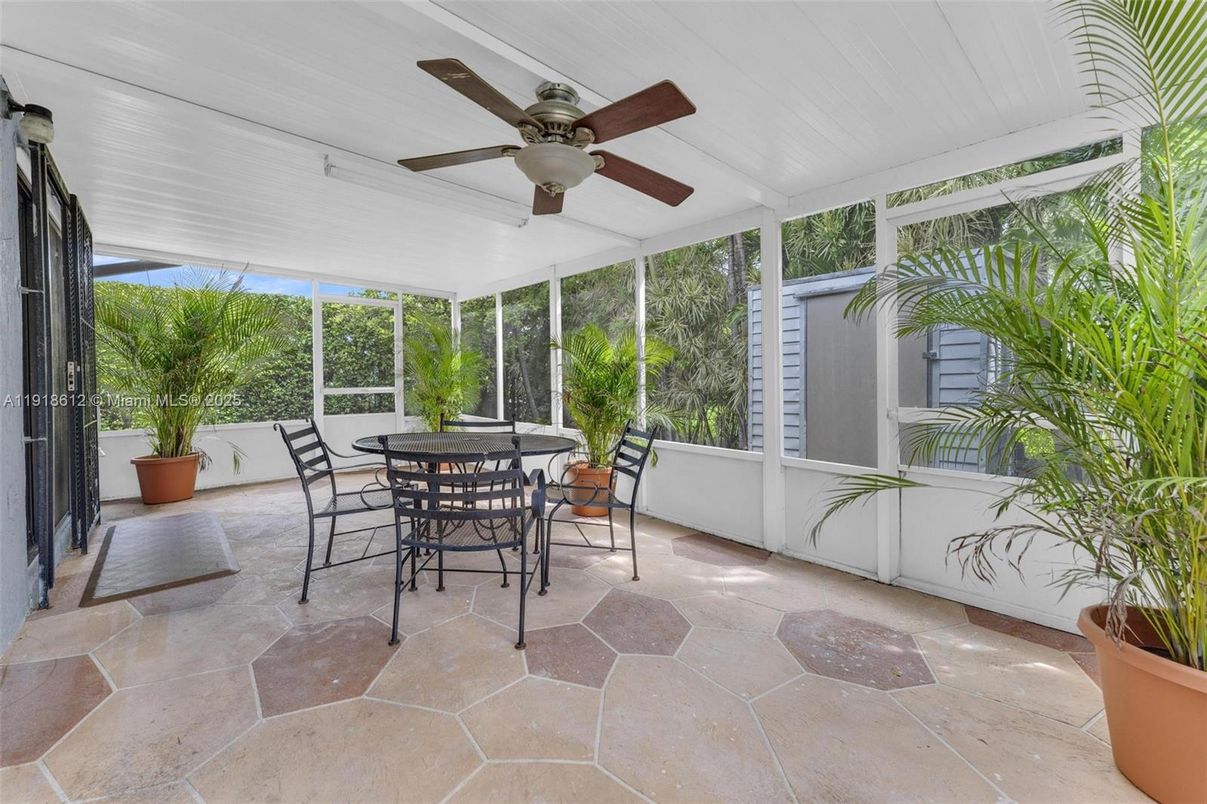 Dining room, Interior, Sun Room