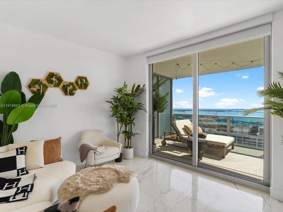 Interior, Marble, Water