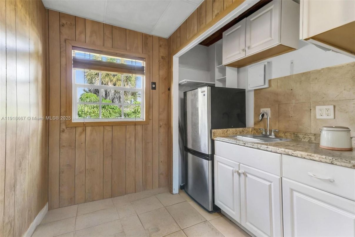 Interior, Kitchen, Wooden Walls